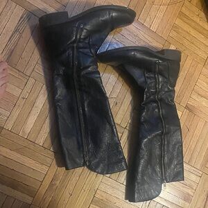 Black Knee-High Leather Boots with Zipper